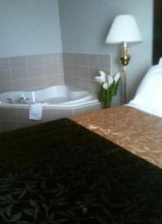 Super 8 By Wyndham Innisfail Εξωτερικό φωτογραφία