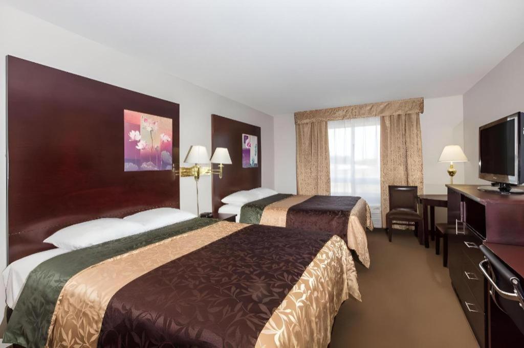 Super 8 By Wyndham Innisfail Εξωτερικό φωτογραφία