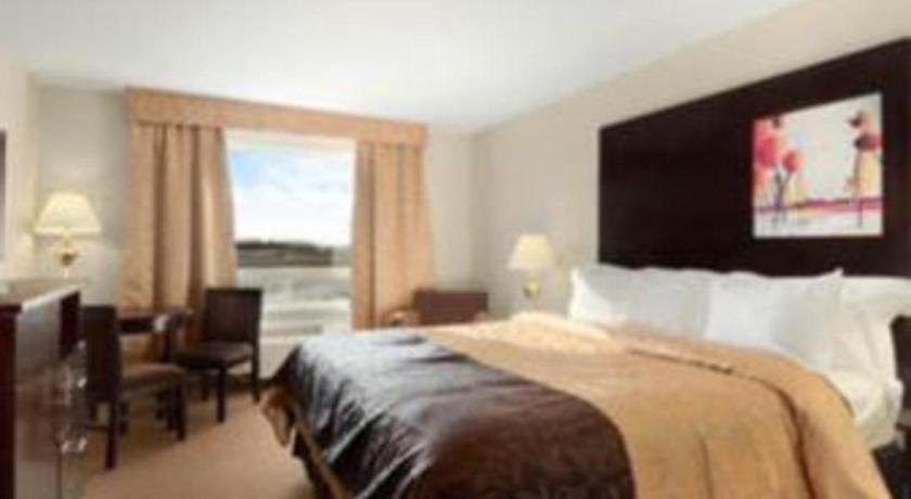 Super 8 By Wyndham Innisfail Εξωτερικό φωτογραφία